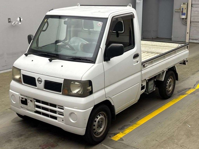NISSAN CLIPPER TRUCK
