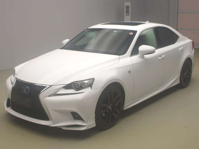 LEXUS IS