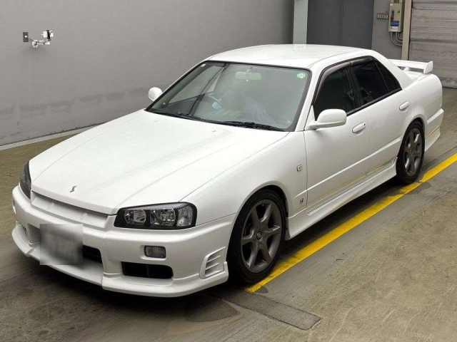 NISSAN SKYLINE
