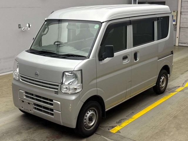 NISSAN CLIPPER VAN