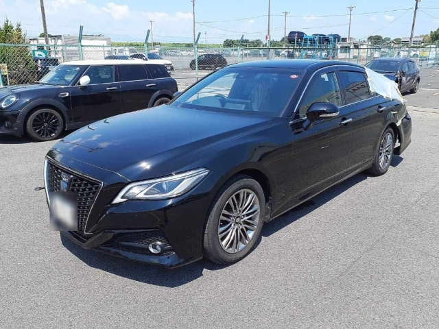 TOYOTA CROWN