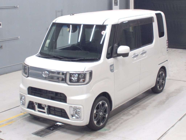 TOYOTA PIXIS MEGA