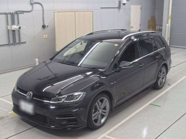 VOLKSWAGEN GOLF VARIANT