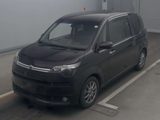 TOYOTA SPADE