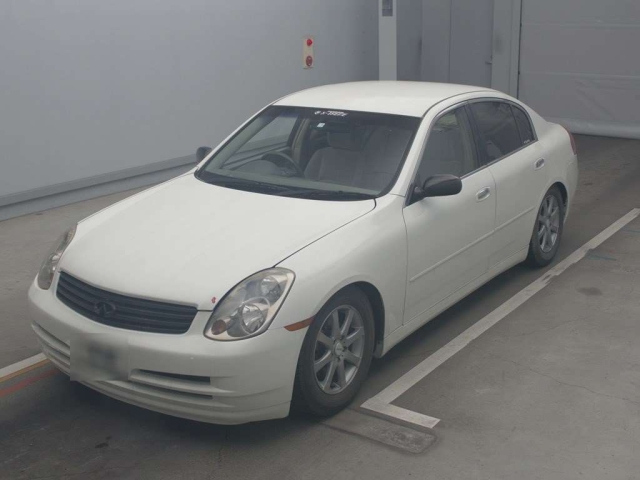 NISSAN SKYLINE