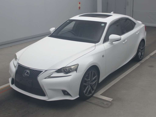 LEXUS IS