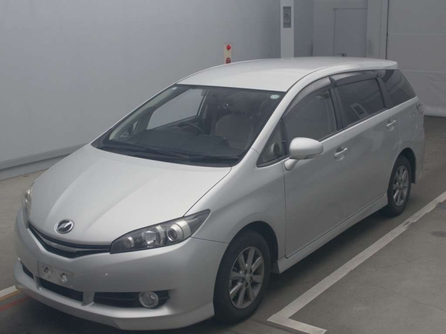 TOYOTA WISH