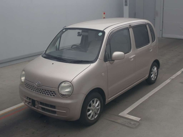 DAIHATSU MOVE LATTE