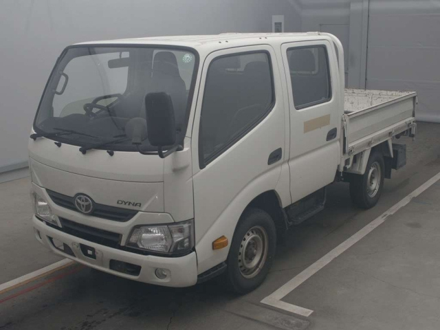 TOYOTA DYNA
