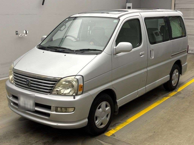 TOYOTA HIACE REGIUS