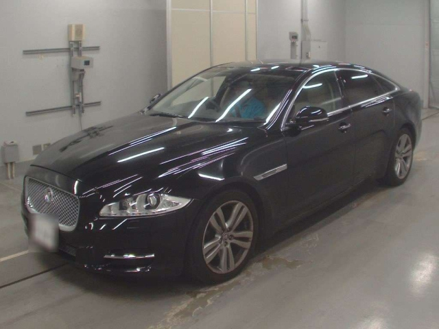 JAGUAR XJ SERIES