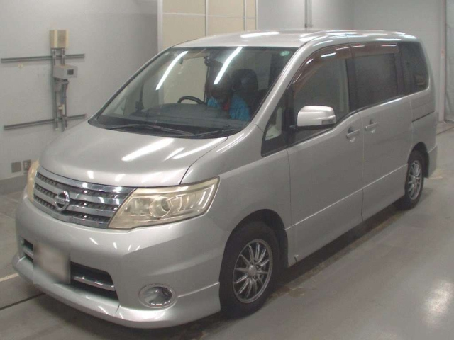 NISSAN SERENA