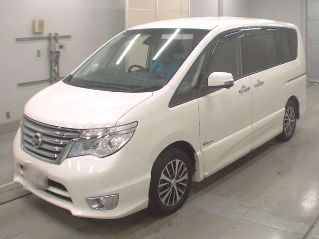 NISSAN SERENA