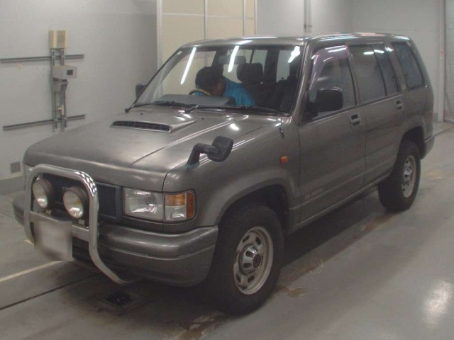 ISUZU BIGHORN