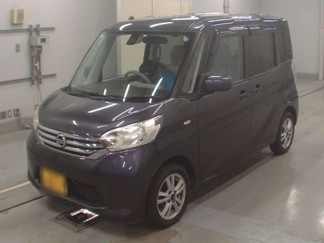 NISSAN DAYZ ROOX