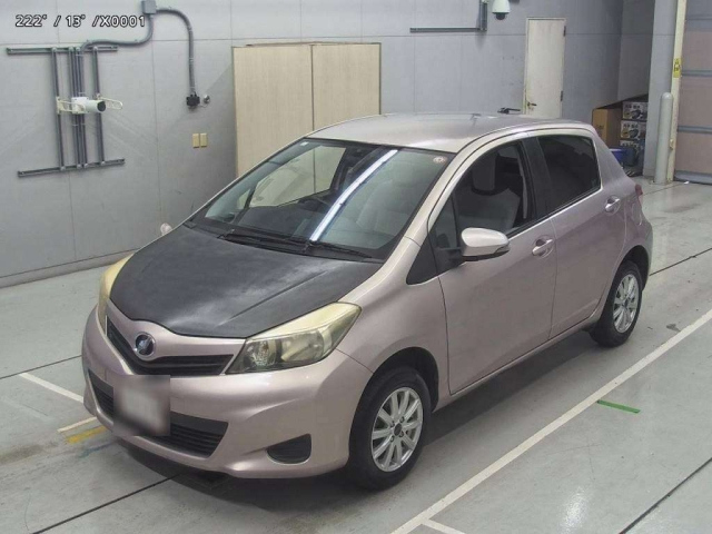 TOYOTA VITZ