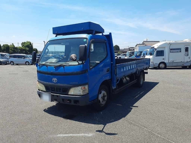 TOYOTA DYNA