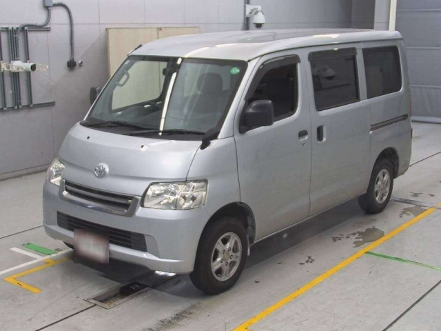 TOYOTA TOWN ACE VAN