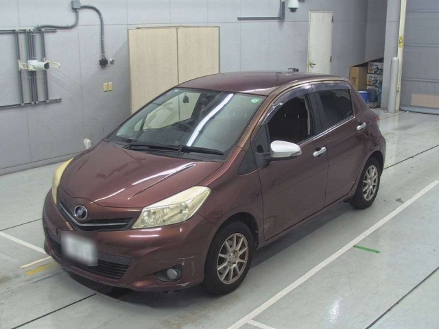 TOYOTA VITZ