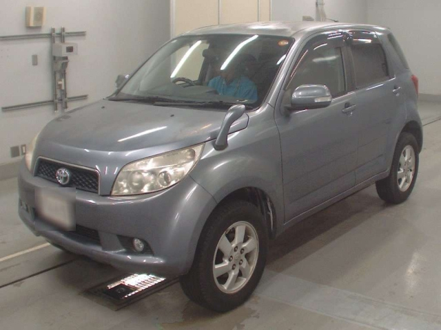 TOYOTA RUSH