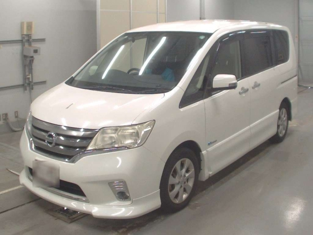 NISSAN SERENA