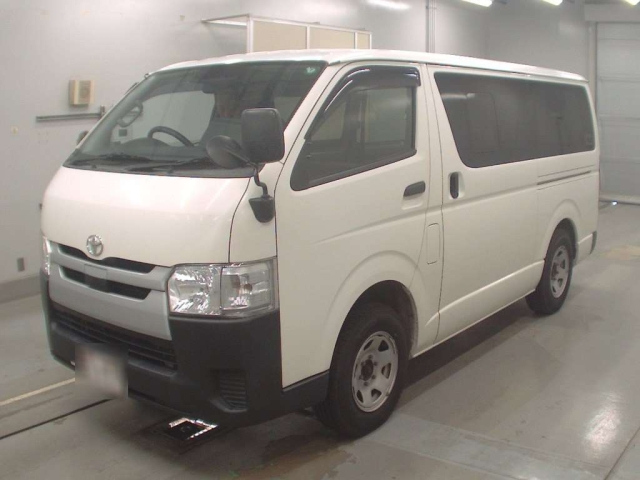 TOYOTA REGIUS ACE VAN