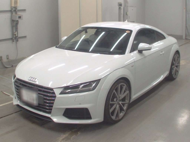 AUDI TT