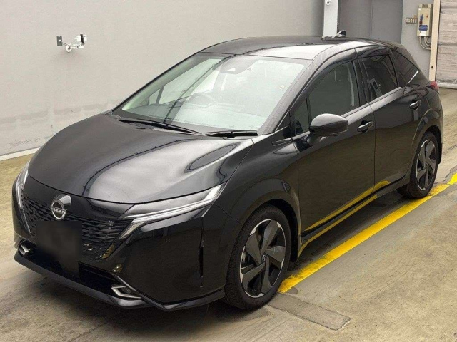 NISSAN AURA