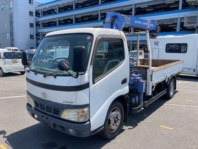 TOYOTA DYNA