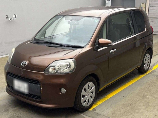 TOYOTA PORTE