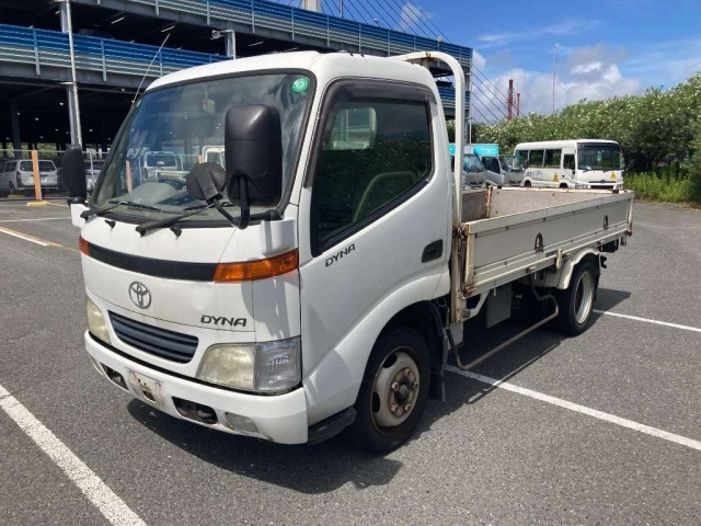 TOYOTA DYNA