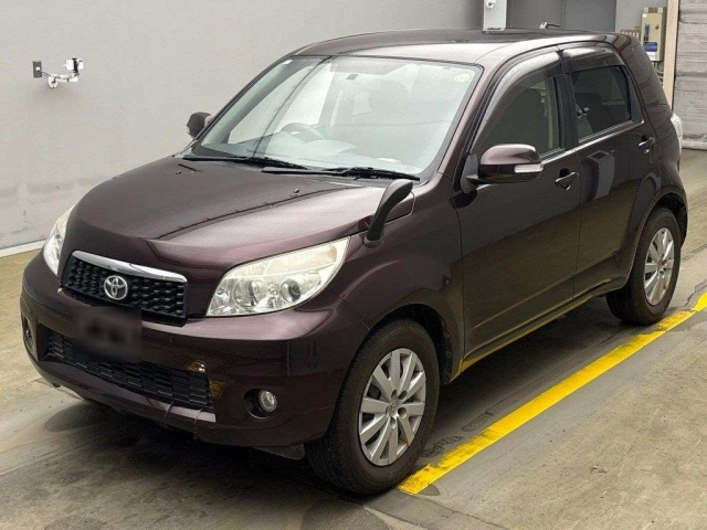 TOYOTA RUSH