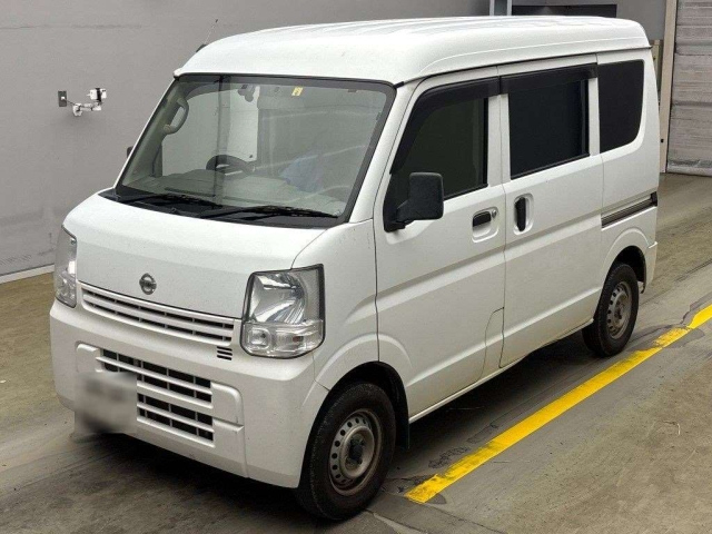 NISSAN CLIPPER VAN