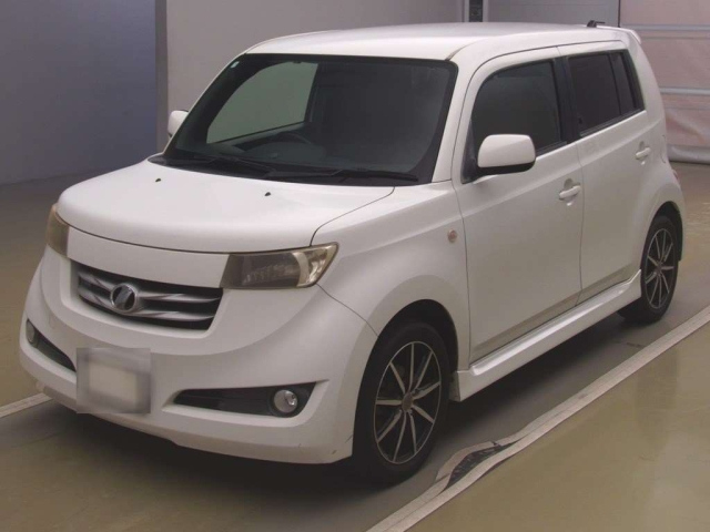 TOYOTA BB