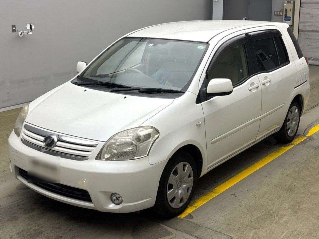 TOYOTA RAUM