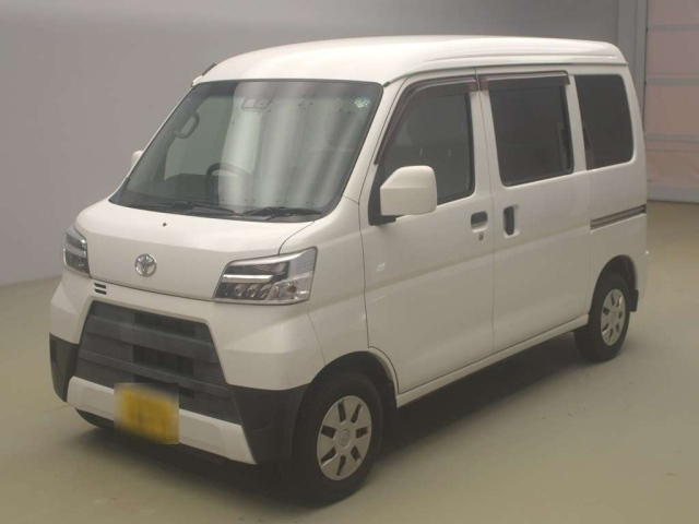 TOYOTA PIXIS VAN