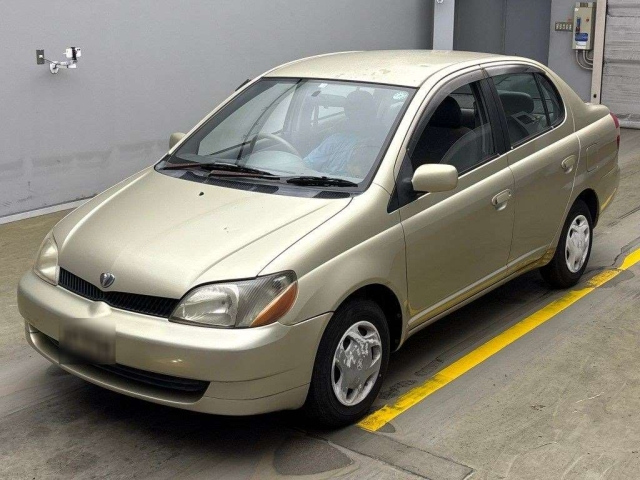 TOYOTA PLATZ