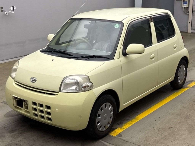 DAIHATSU ESSE