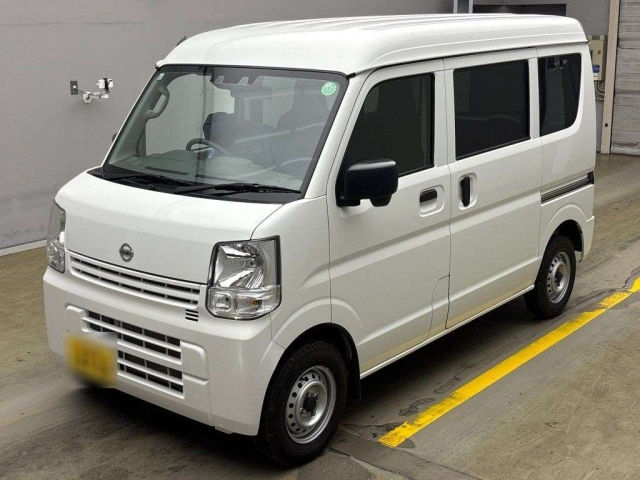 NISSAN CLIPPER VAN