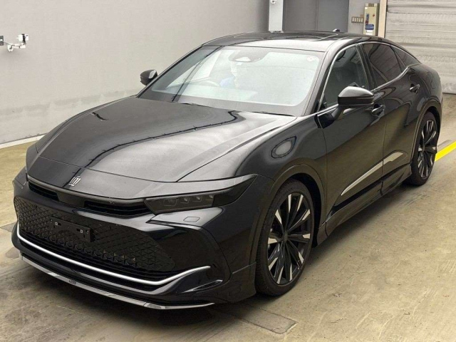 TOYOTA CROWN CROSSOVER