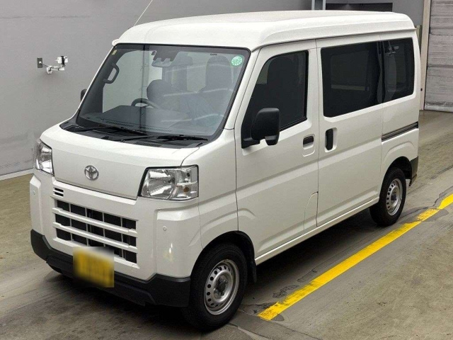 TOYOTA PIXIS VAN