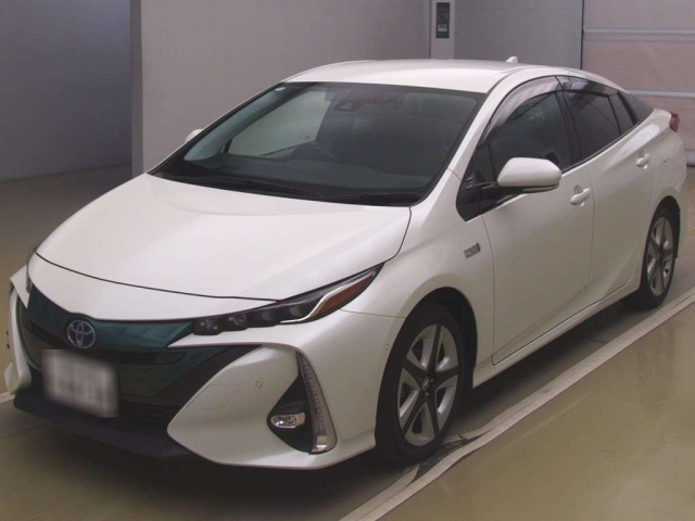TOYOTA PRIUS PHV