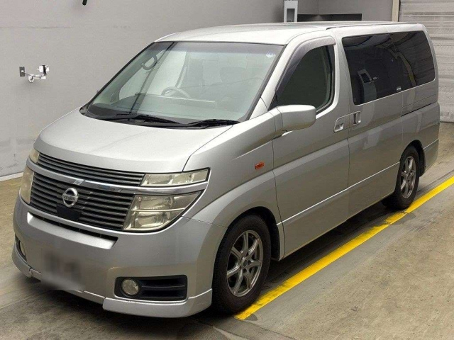 NISSAN ELGRAND