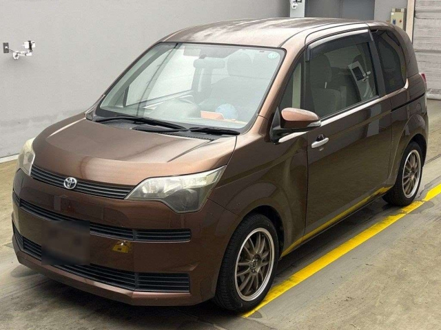 TOYOTA SPADE
