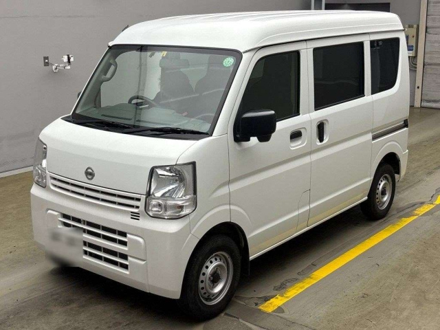NISSAN CLIPPER VAN