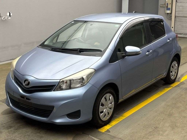 TOYOTA VITZ