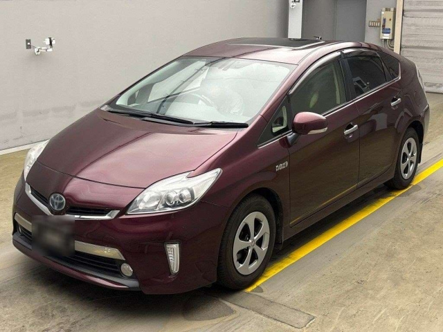 TOYOTA PRIUS PHV