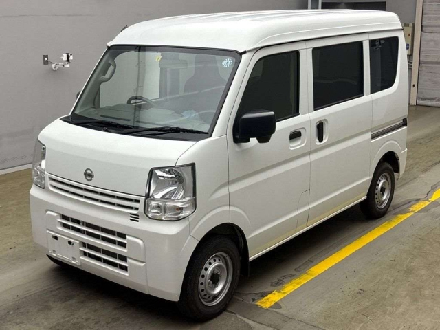 NISSAN CLIPPER VAN