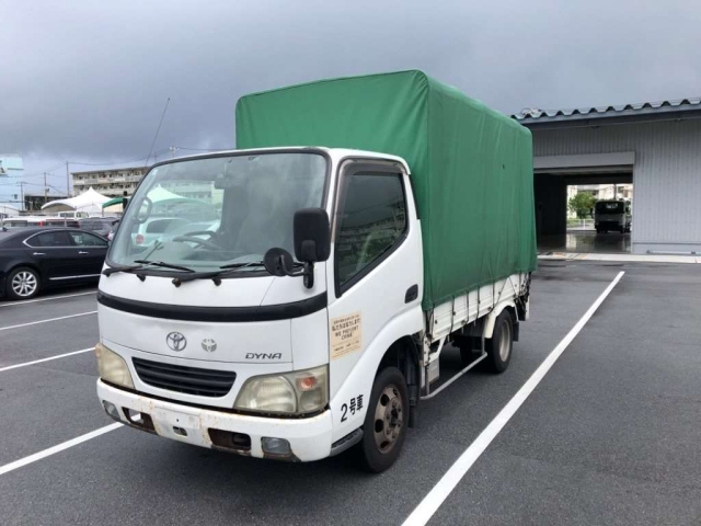 TOYOTA DYNA