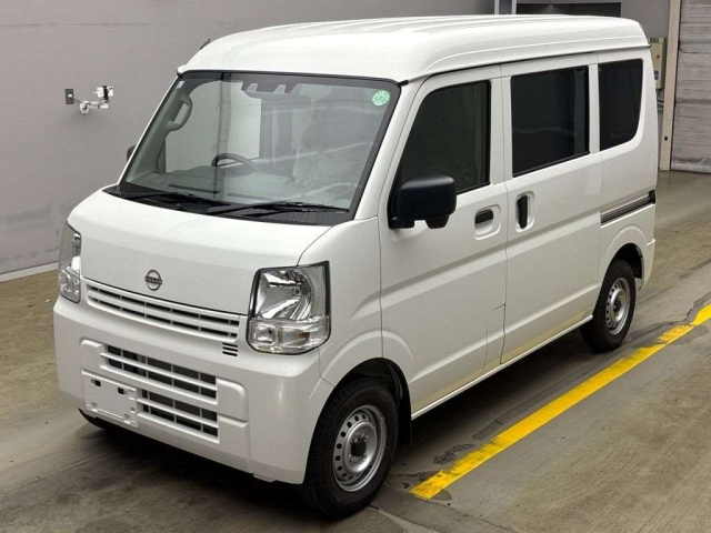 NISSAN CLIPPER VAN
